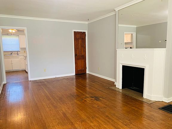2nd image of 1099-1105 Euclaire Ave #1103