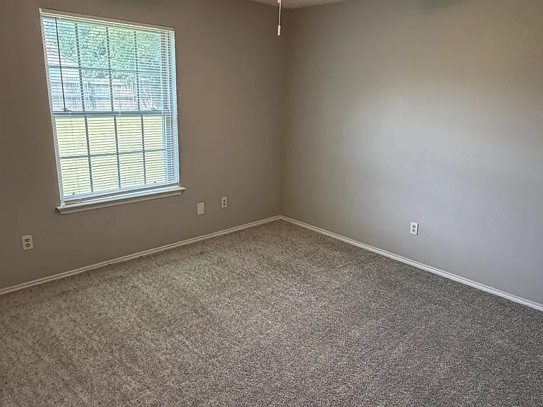 312 Juniper Dr — Photo 12