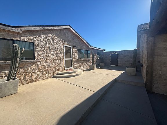2nd image of 25560 Bundy Canyon Rd