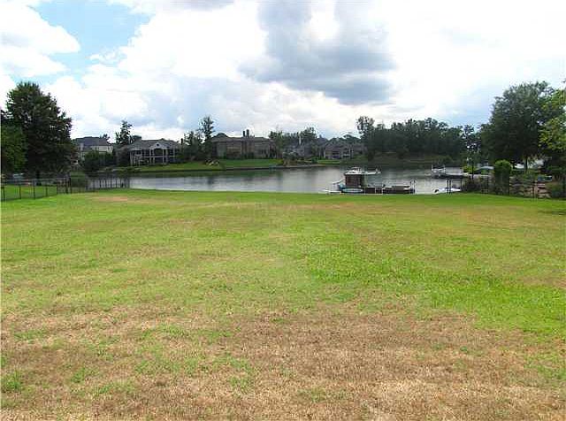 1st image of 4049 Loch Meade Dr
