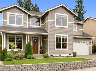 7526 NE 201st Pl, Kenmore, WA 98028