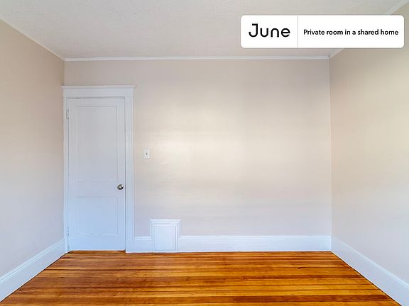 5th image of 21 Easton St #A