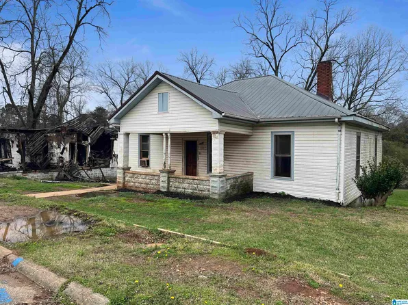 137 Price St, Roanoke, AL 36274