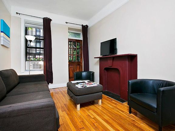4th image of 240 E 52nd St APT 5R