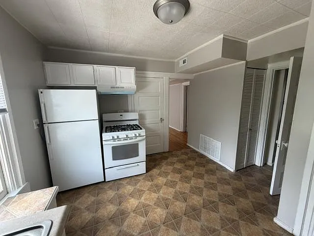 926 Fisk Ave #3 — Photo 2
