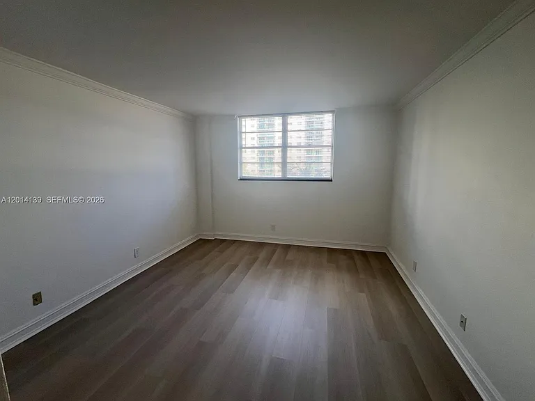 19390 Collins Ave #402 — Photo 7