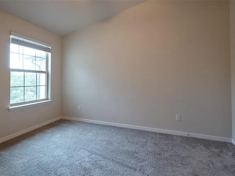 1280 Pavia Dr — Photo 24