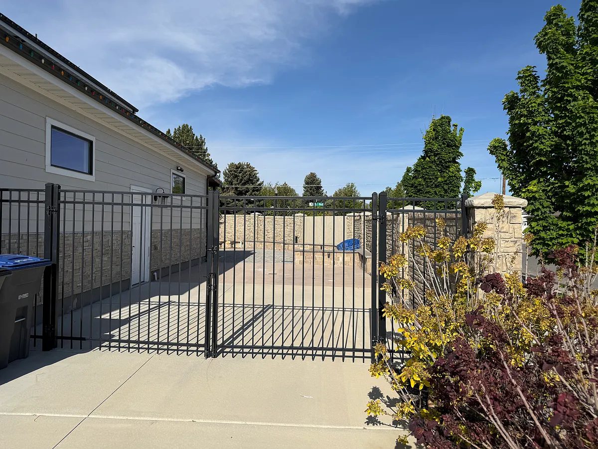 Building Photo - S Colton Spring Ln