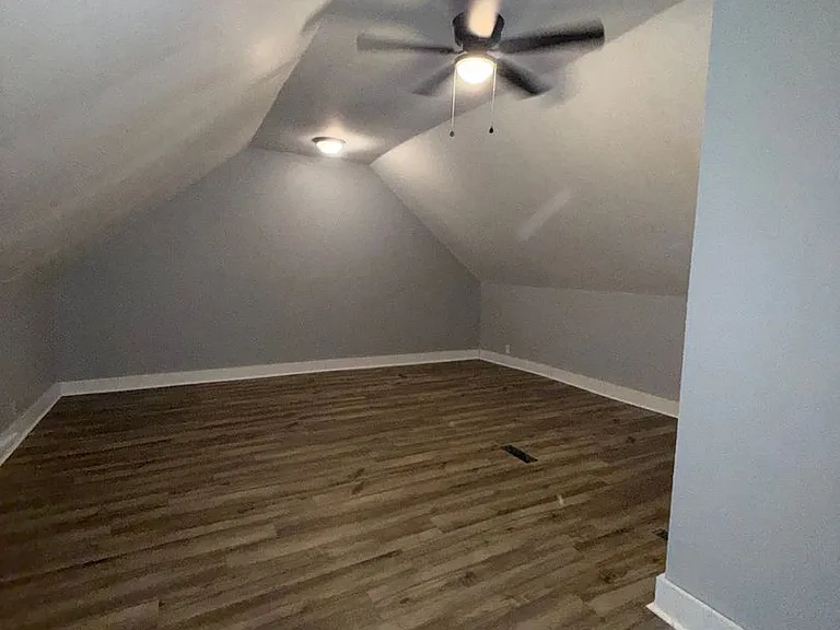 2809 Columbia Ave — Photo 21