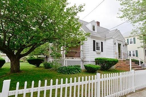 4th image of 231 Hollis Ave