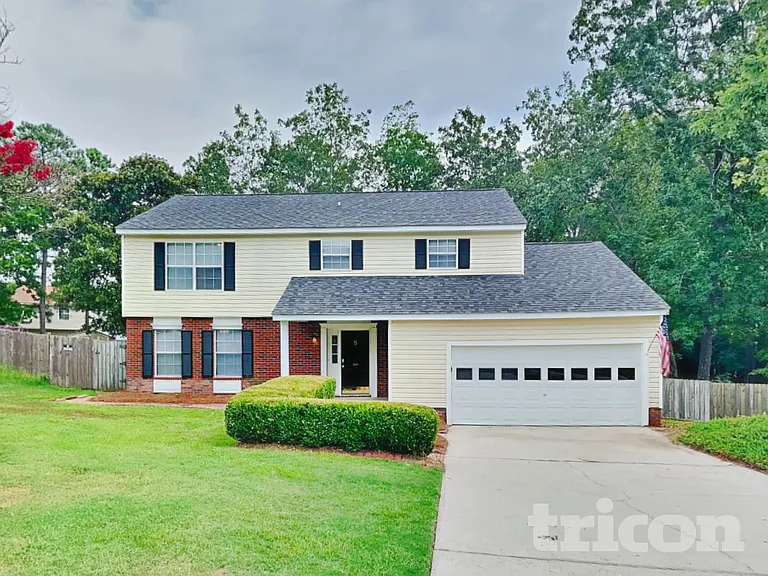 5 Red Thorn Ct — Photo 2