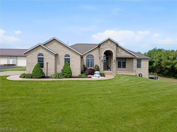 8233 Township Road 466, Lakeville, OH 44638