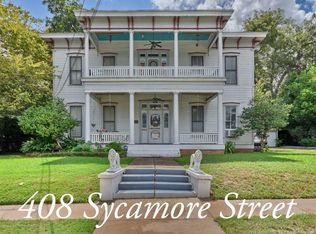 408 Sycamore St, Brenham, TX 77833