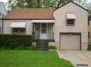 2906 Ernst St, Omaha, NE 68112