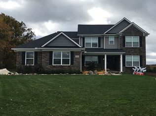 7250 Hillside Ct, Almont, MI 48003