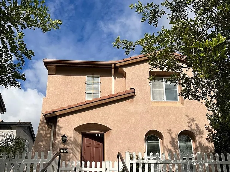 27573 Rosebud St — Photo 1