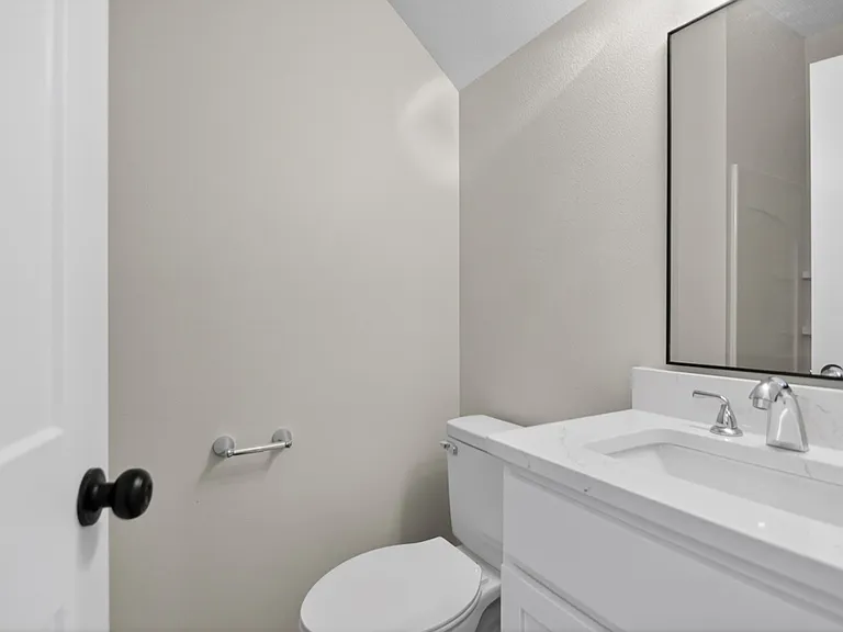 1207 W 7th St #B — Photo 28