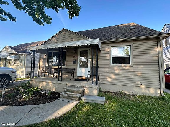 3rd image of 6421 Weddel St