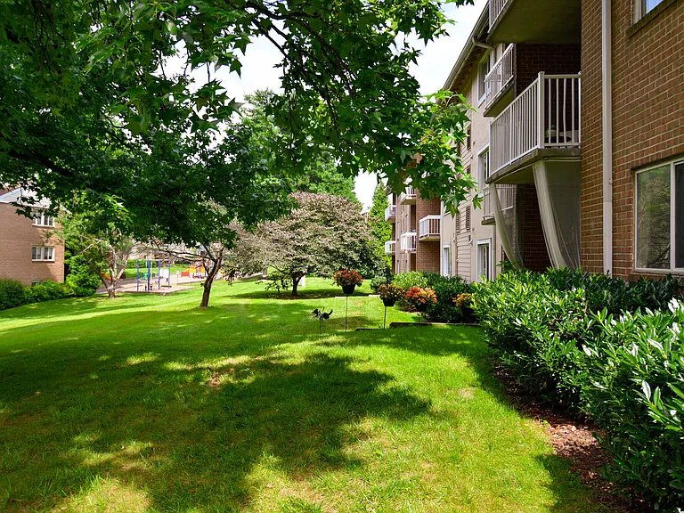 Columbia Choice Apartments — Photo 24