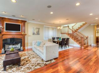 3312 N Claremont Ave #1, Chicago, IL 60618