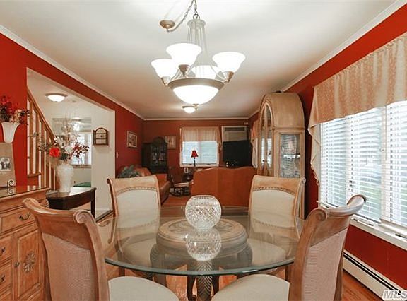 2nd image of 949 Southern Dr
