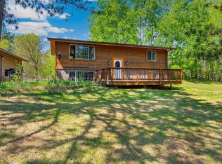 4527 Vermilion Trl, Gilbert, MN 55741