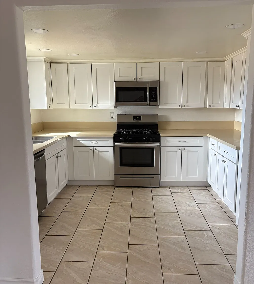 4 bed, 1465 sqft, $2,550 — Photo 3
