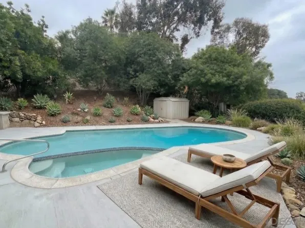 6447 Lake Athabaska Pl, San Diego, CA 92119