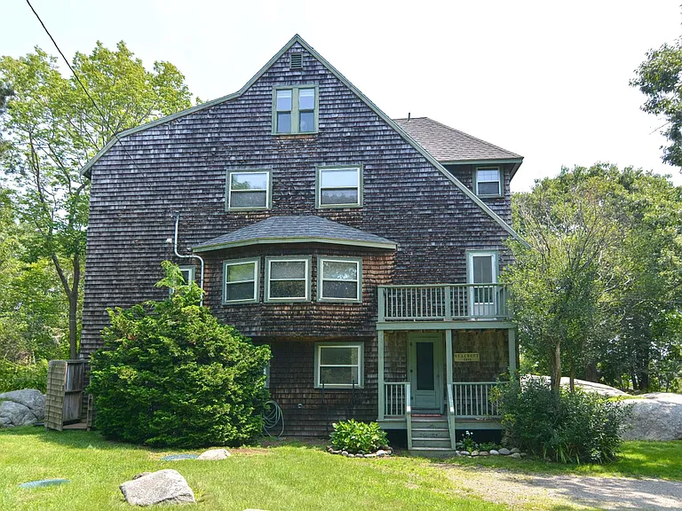 16 Oakes Ln — Photo 2
