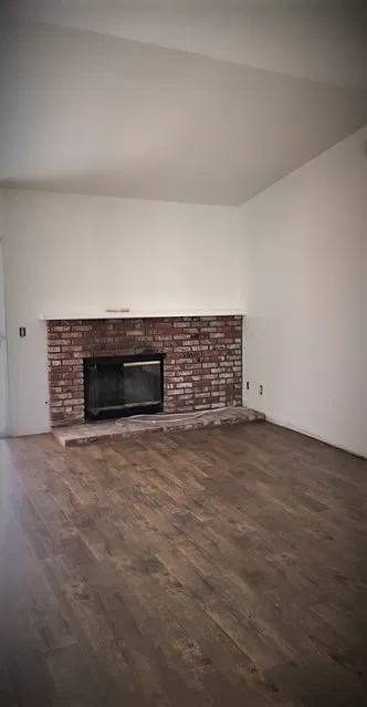 Spacious 3 bed & 2 bath Home located in nice quiet neighborhood — Photo 3