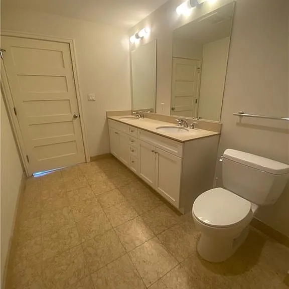 100 Exchange St #1402 — Photo 14