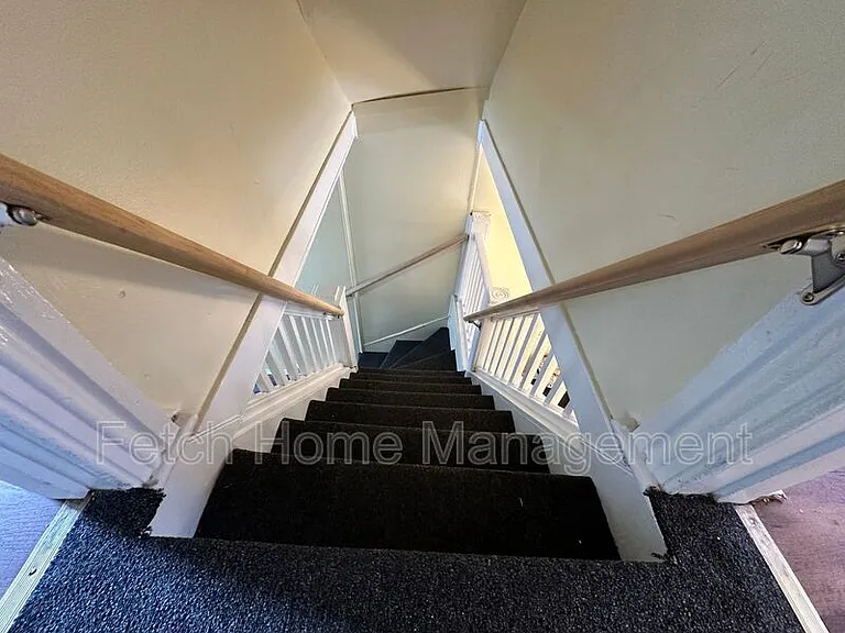 1024 Birch St — Photo 11