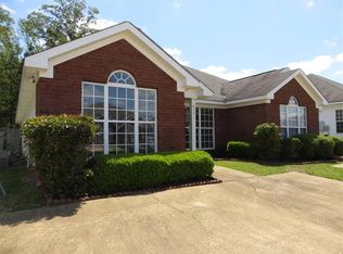 6331 Covington Villas Dr, Tuscaloosa, AL 35405