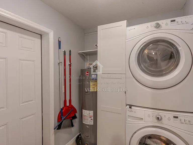 2403 Mayer St — Photo 19
