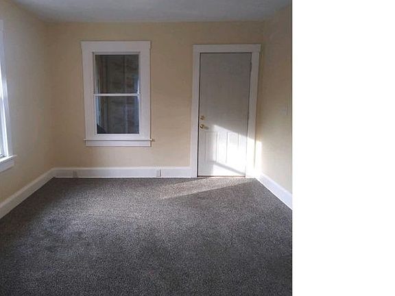 2nd image of 725 Willard Ave