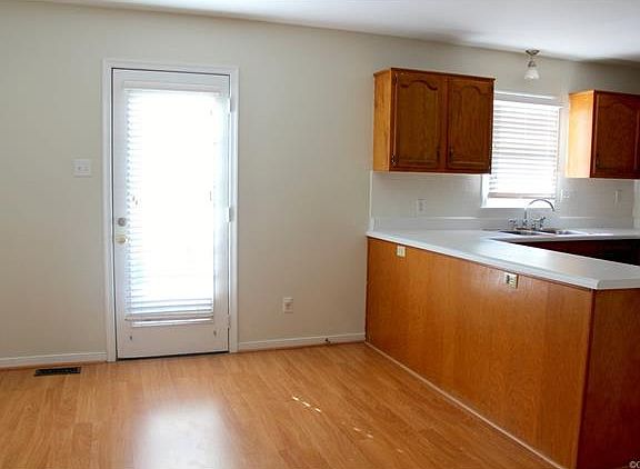 4th image of 2405 Brandon Forest Ct