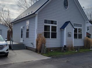 7561 Sandy Harbor Dr, Hamlin, NY 14464
