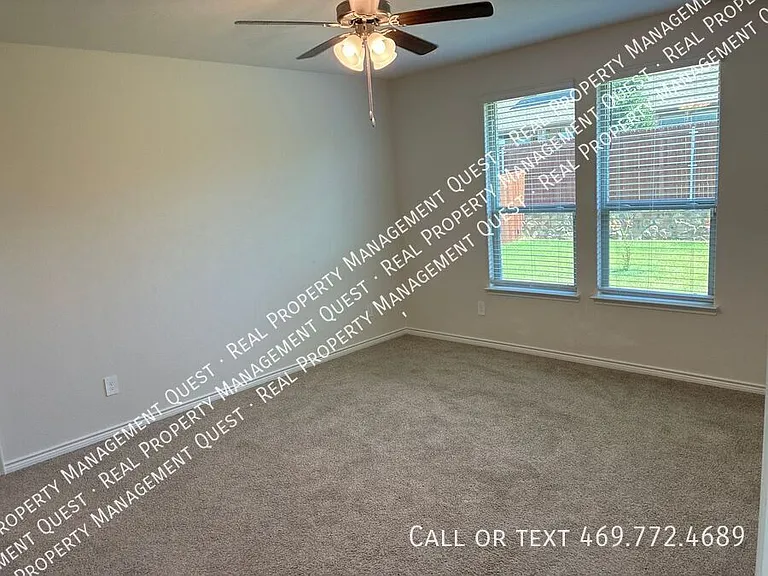 8164 Trudy Ln — Photo 10