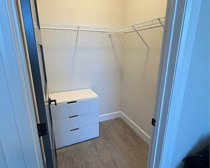 1600 Hyde Park Rd #315 — Photo 14