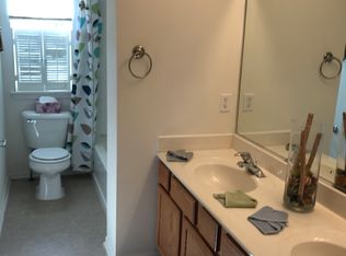 262 Trenton Dr, Romeoville, IL 60446