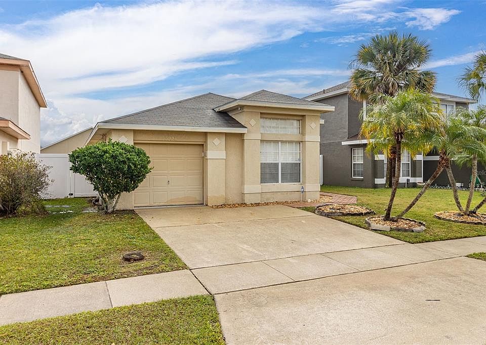 1st image of 3225 BREWSTER DRIVE