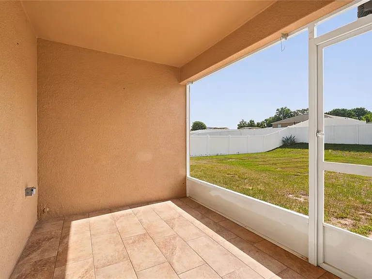 650 Hidden Lakes Ct — Photo 20