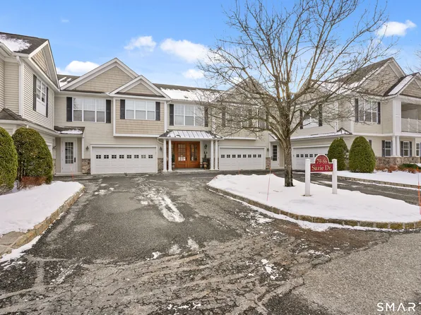 79 Suzie Drive #79, Newtown, CT 06470