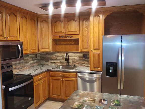 5th image of 1803 Hayselton Dr