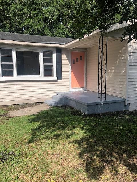 1st image of 1854 Grover Dr
