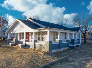 210 W Lindsey St, Breckenridge, TX 76424