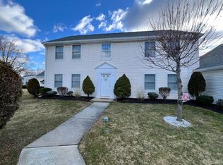 280 N Milford Ln, Monroe Township, NJ 08831