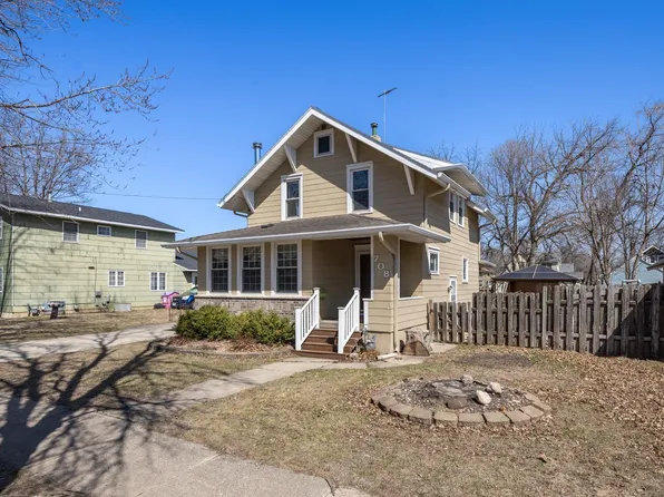 708 7th St NW, Austin, MN 55912