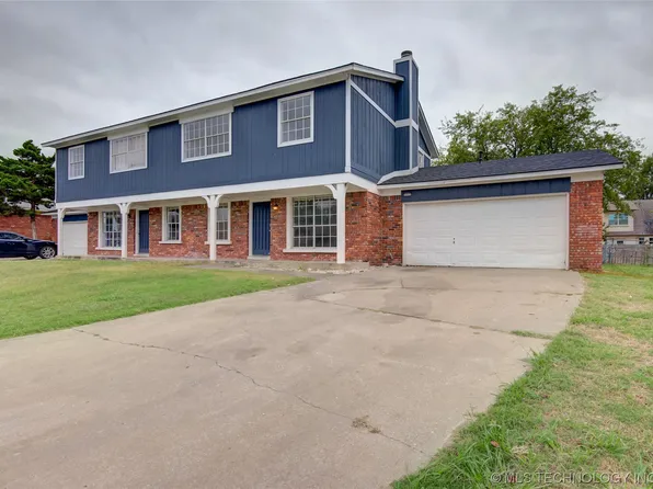 9902 E 22nd Pl, Tulsa, OK 74129