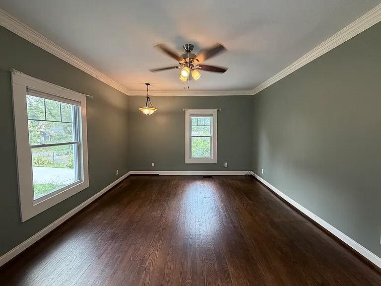 2919 Dempster St — Photo 5